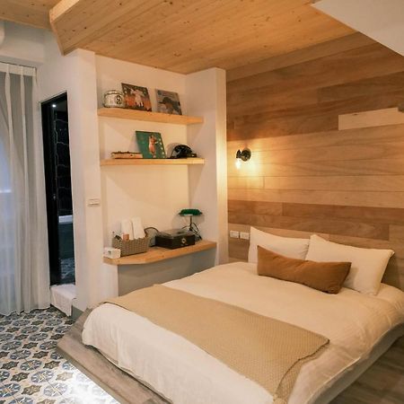 South Gate Home Stay Tainan Zewnętrze zdjęcie