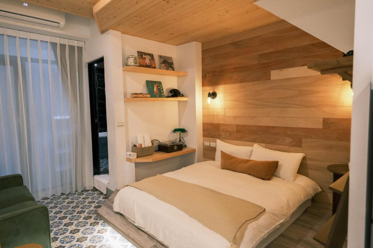 South Gate Home Stay Tainan Zewnętrze zdjęcie
