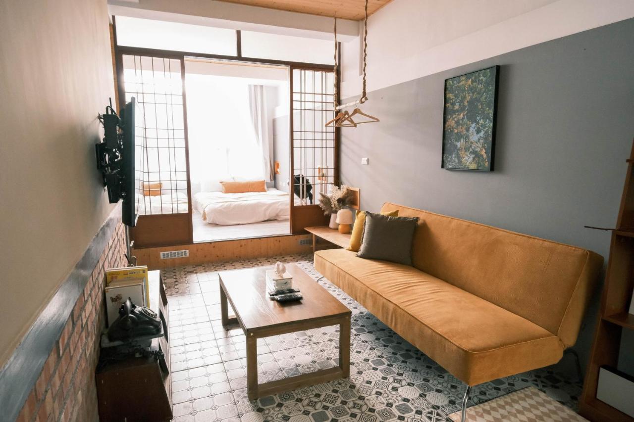 South Gate Home Stay Tainan Zewnętrze zdjęcie