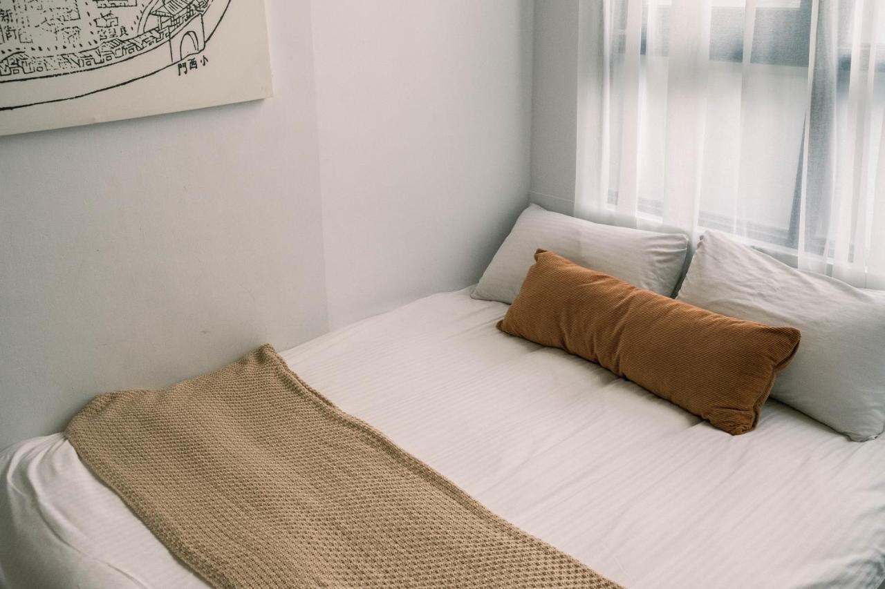 South Gate Home Stay Tainan Zewnętrze zdjęcie