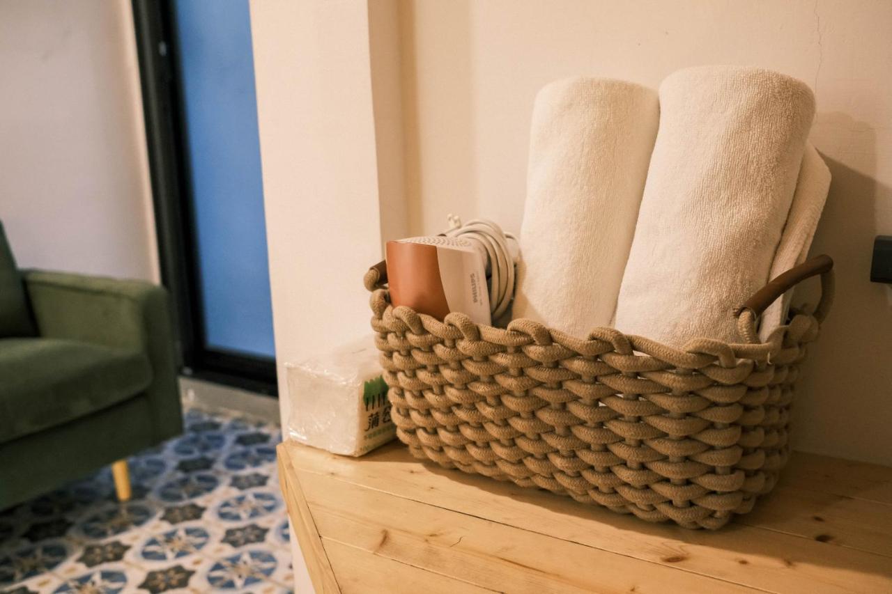South Gate Home Stay Tainan Zewnętrze zdjęcie